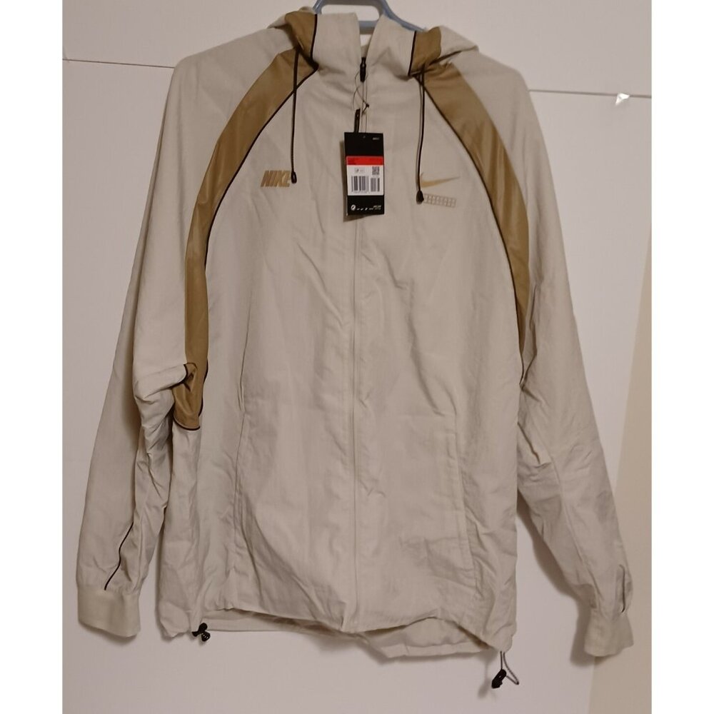 Mens Size Large Nike Sport DNA Windbreaker Jacket 	Beige CT9958- 072